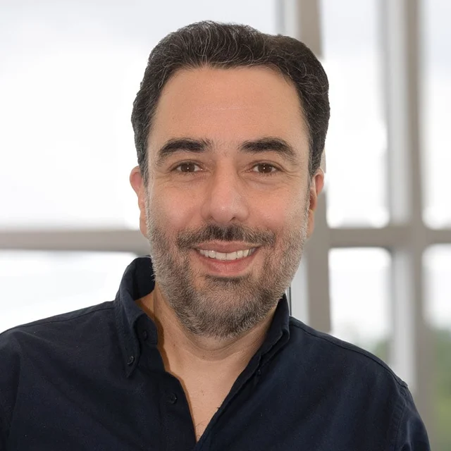 Dr. Federico Hinestrosa
